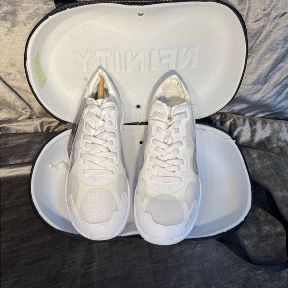 BNWT Nfinity Alpha cheer shoe 5.5 - Picture 3 of 5